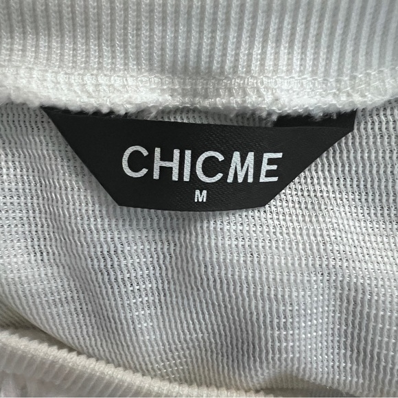 CHICME White Crew Neck Fluffy Sweater Zipper-Sleeves Size M EUC - Picture 4 of 7